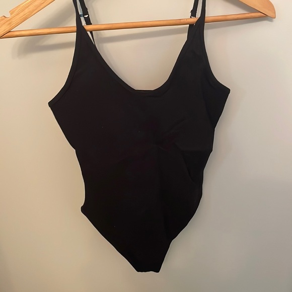 Sunday Best from Aritzia bodysuit - Picture 2 of 3